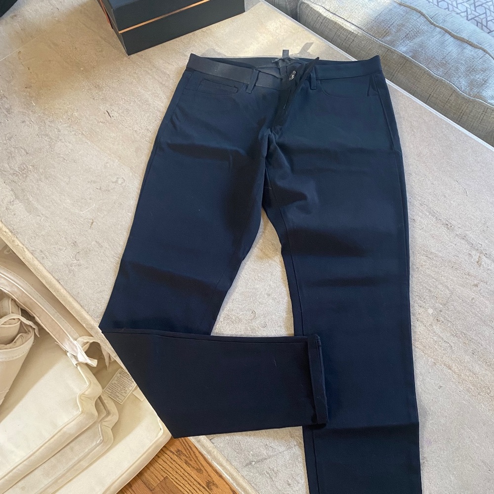 Like new- Banana Republic Sloan 5 pocket black stretch pants size 8